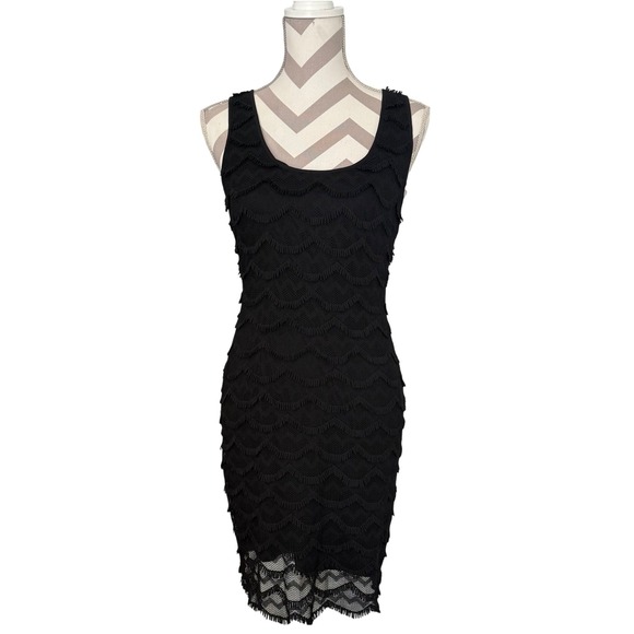 Guess Black Scallop Fringe Sleeveless Sheath BodyCon Dress Size 6 Party - Picture 1 of 12